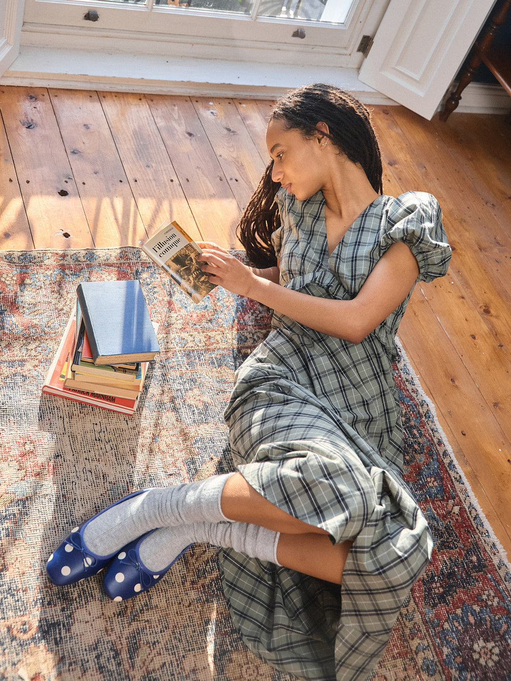 Matilda Flat Navy Dot Exclusive Style