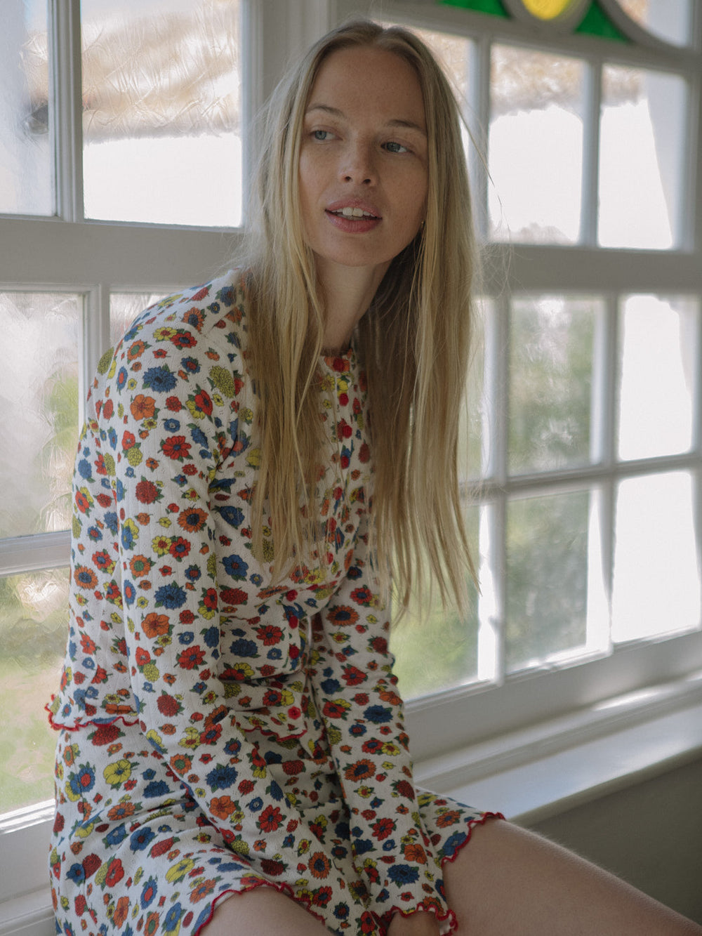 Poppy Cardi Primary Floral Fresh Design