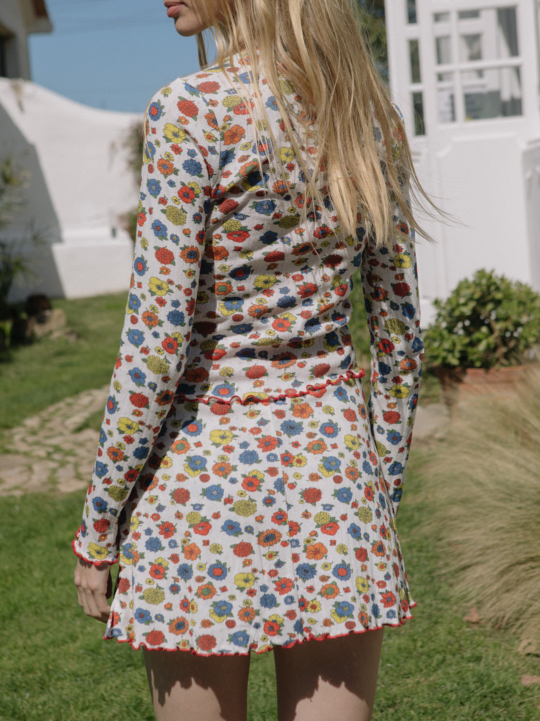 Poppy Cardi Primary Floral Fresh Design