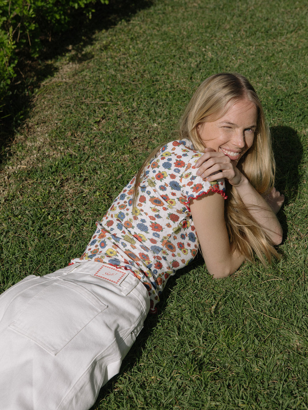 Amber Tee Primary Floral All New