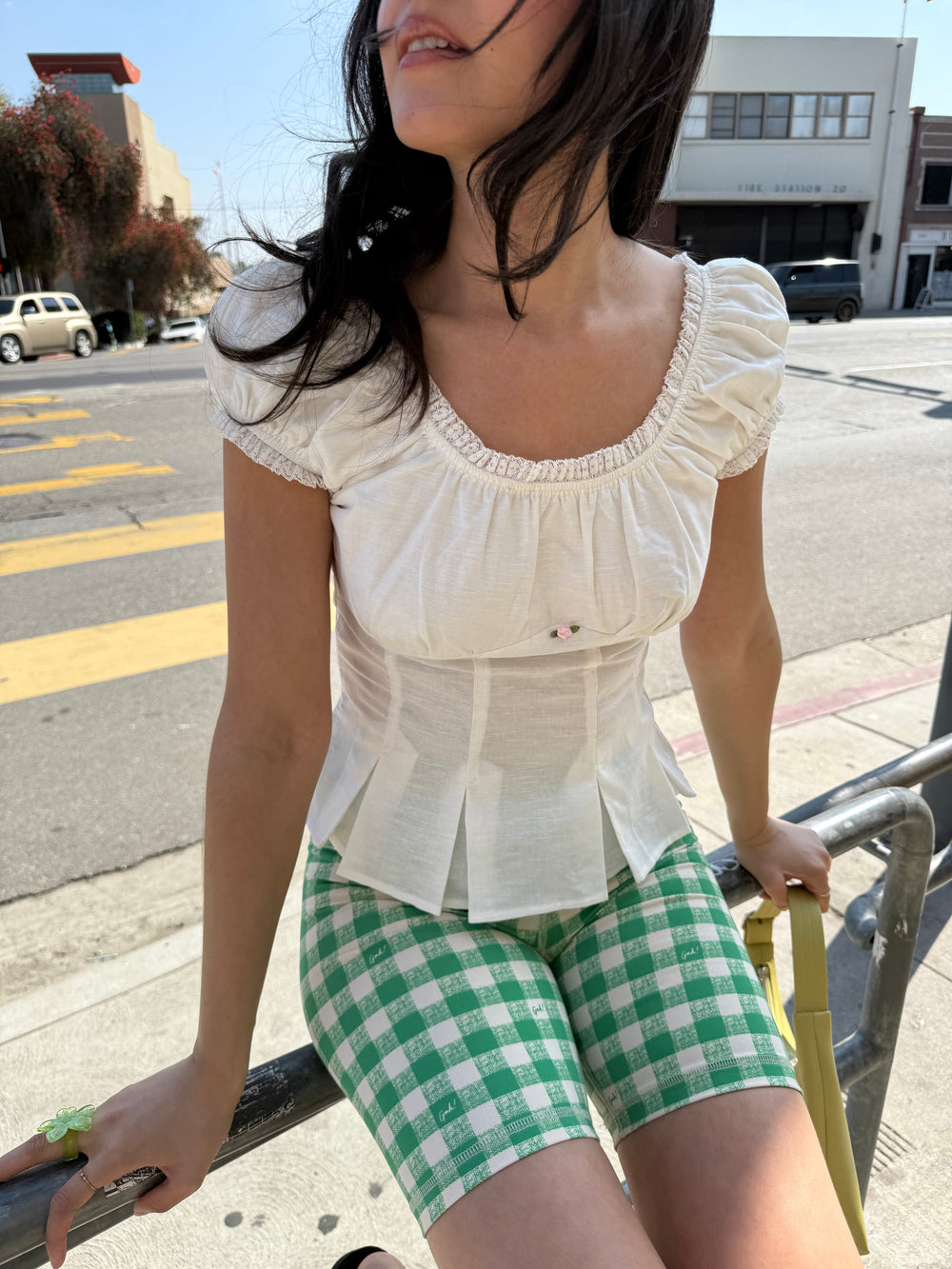 Pat Top Dove Exclusive Style
