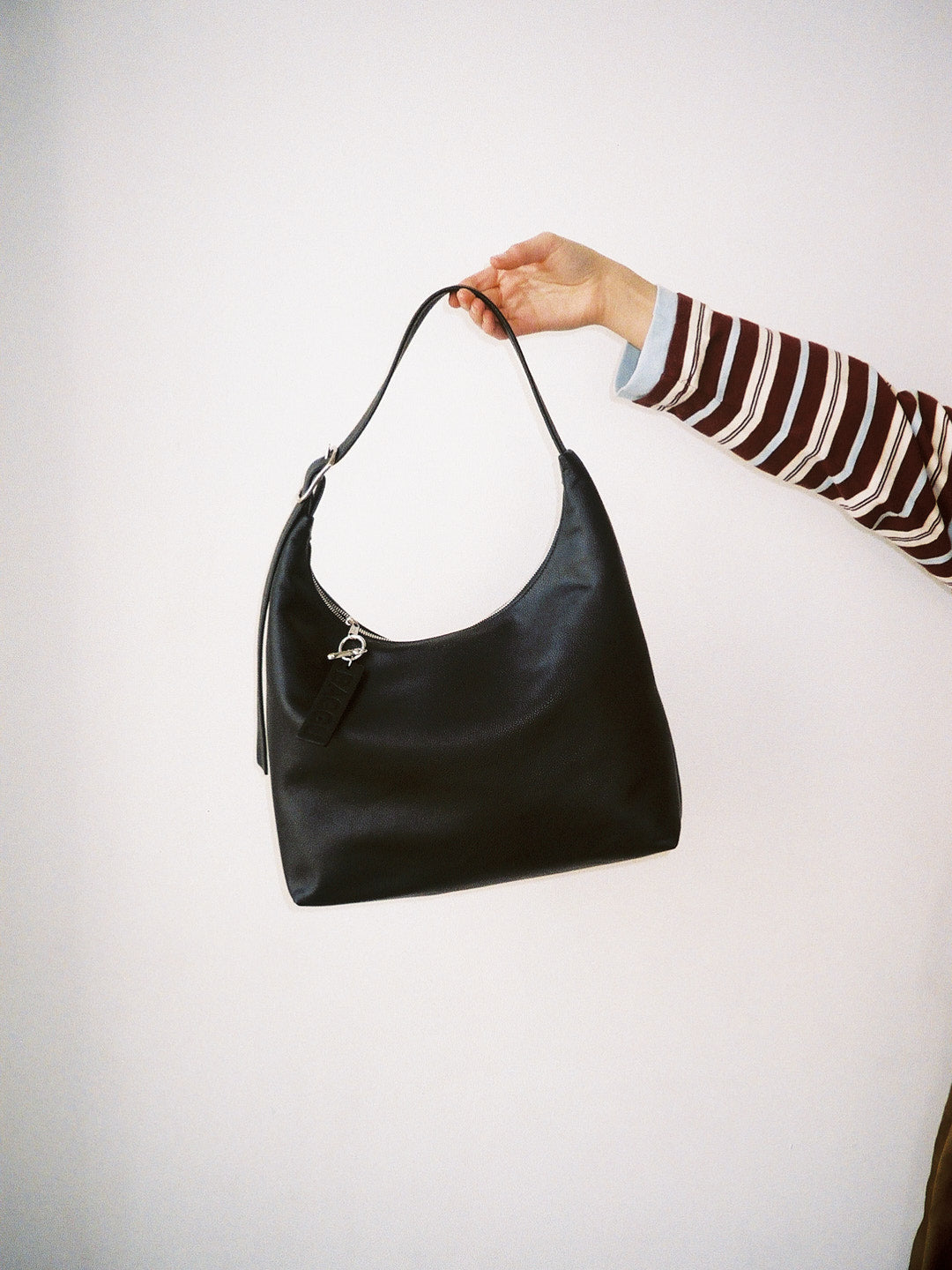 Recycled Leather Shoulder Bag Black Exclusive Style