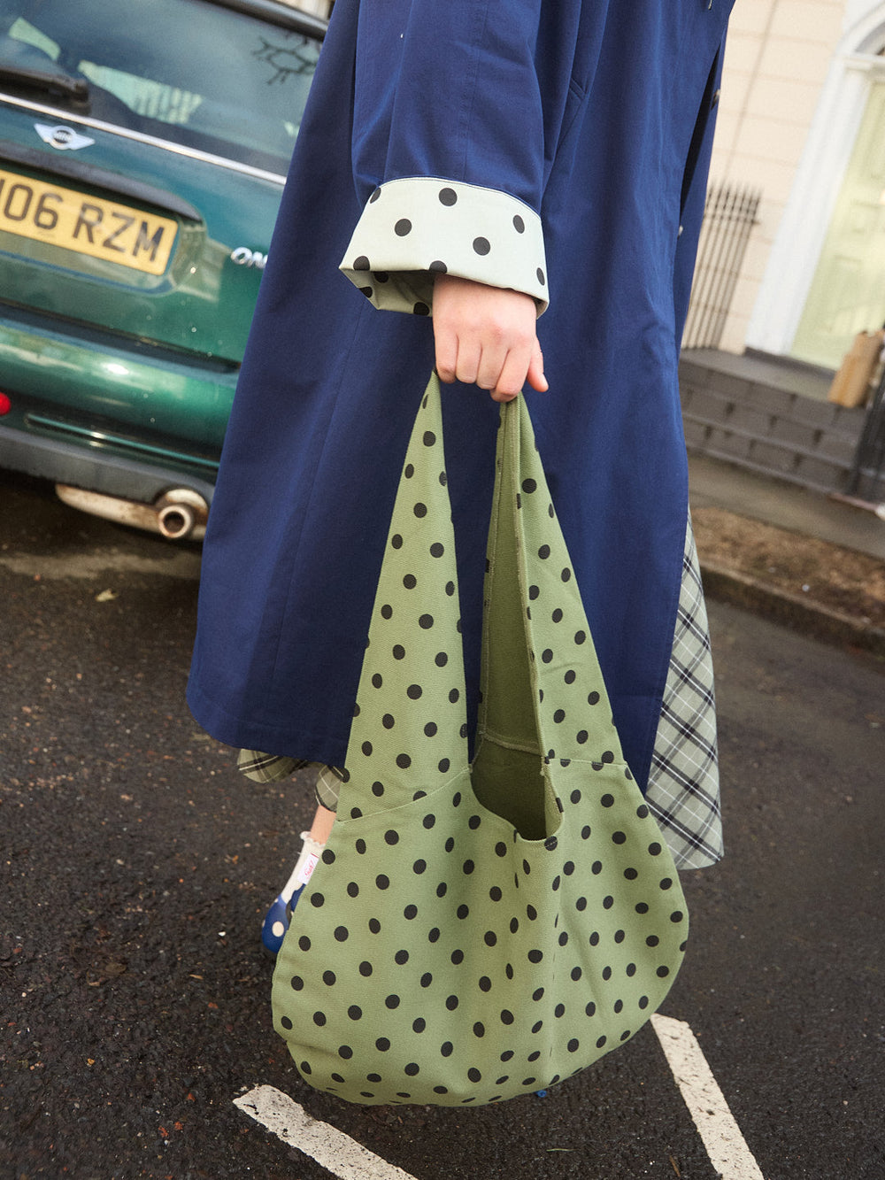 Vera Tote Bag Moss Dot Fine Craftsmanship