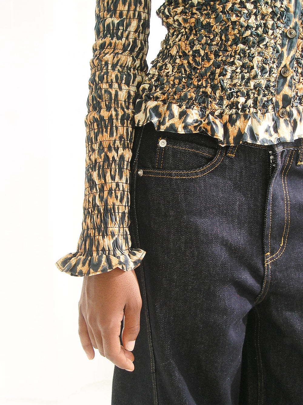Elliana Smocked Cardi Leopard Exclusive Style