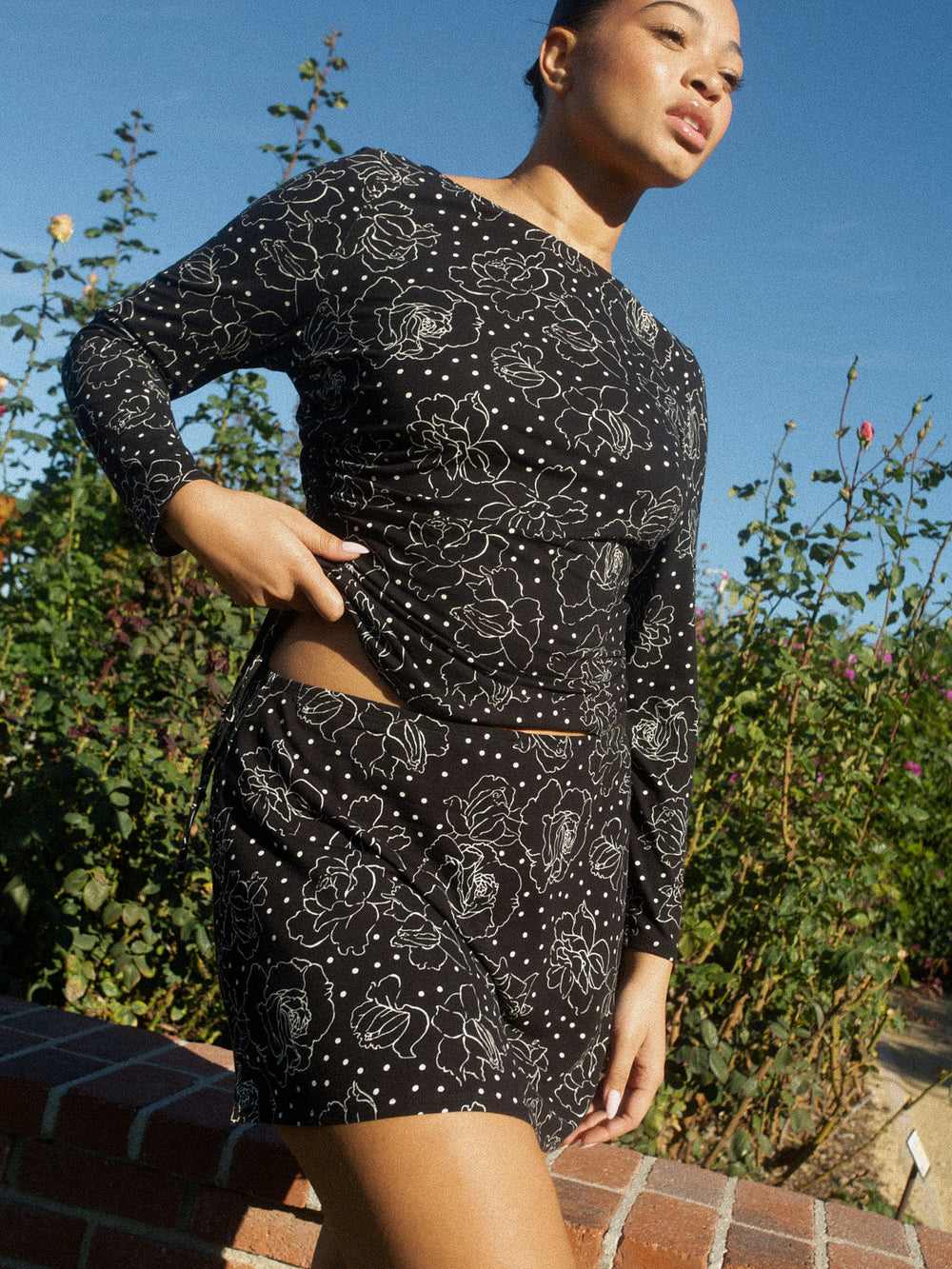 Emma Long Sleeve Top Rose Dot Black Exclusive Style