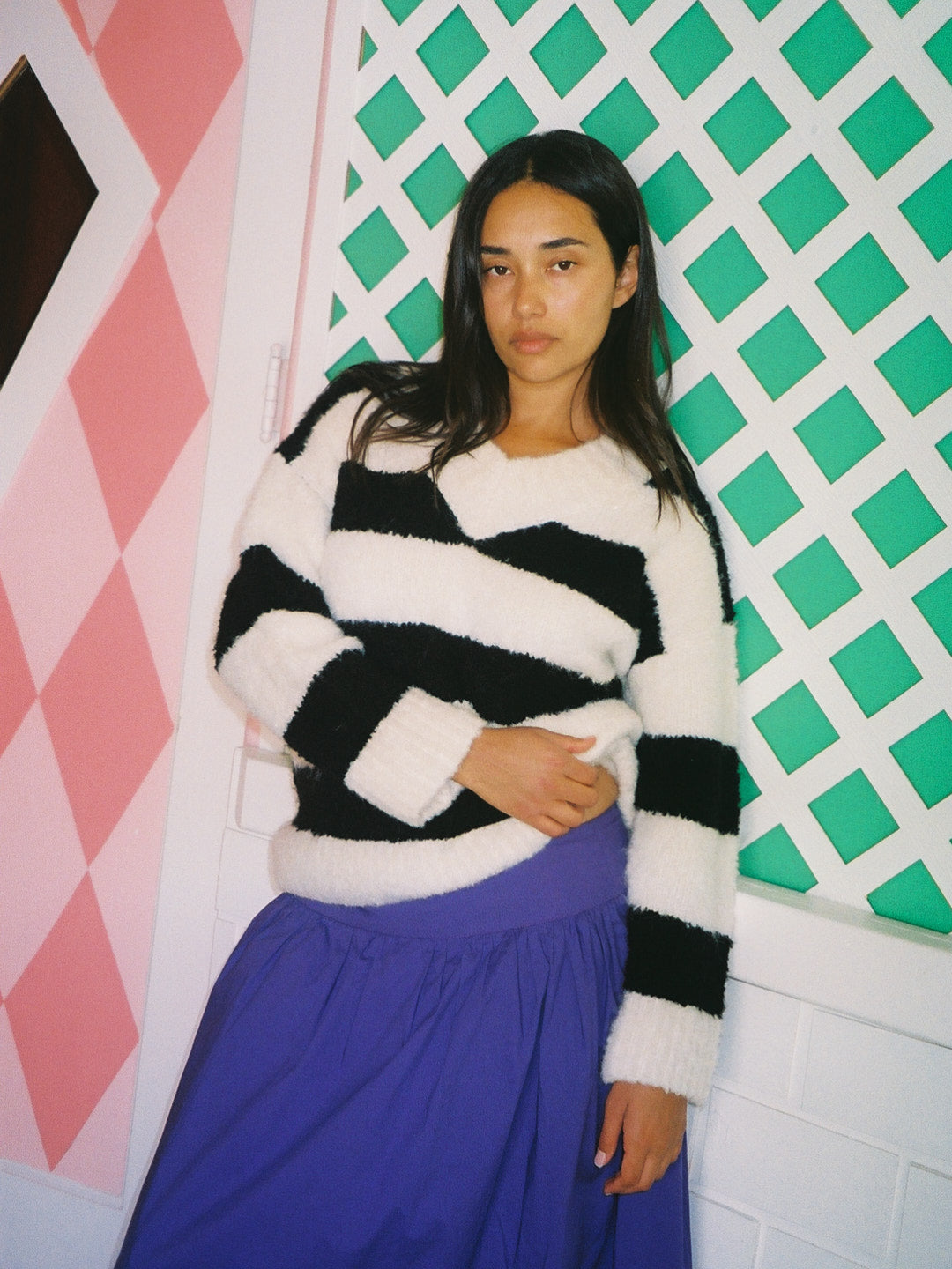 Coby V-Neck Sweater Black/White Stripes Fine Craftsmanship
