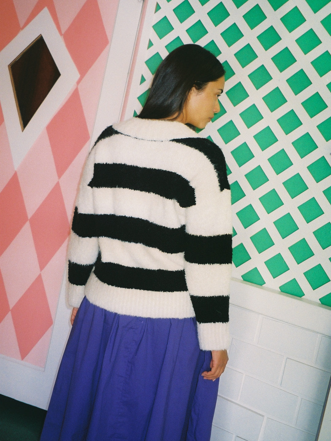 Coby V-Neck Sweater Black/White Stripes Fine Craftsmanship