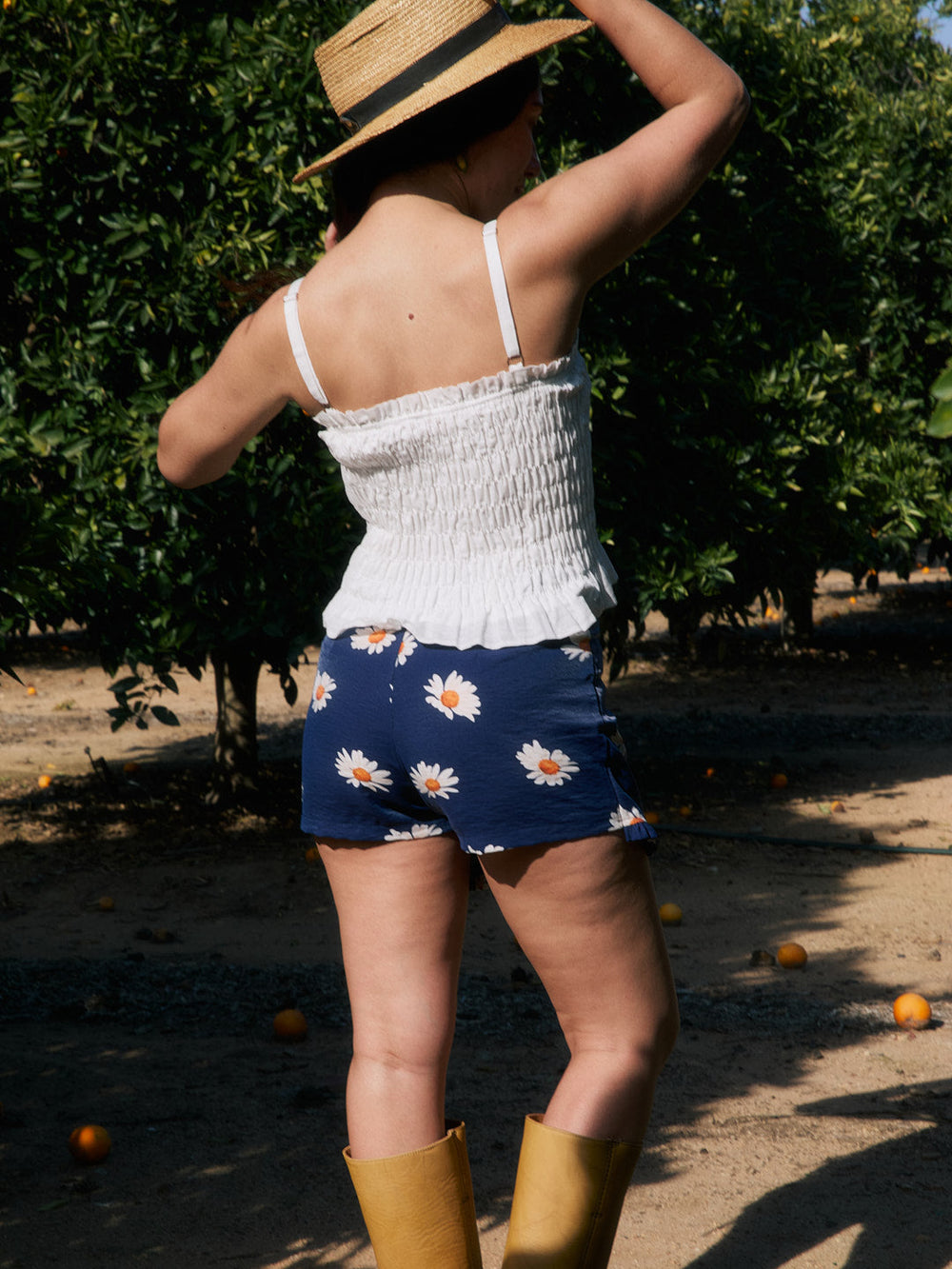 Christy Skort Navy Daisy All New