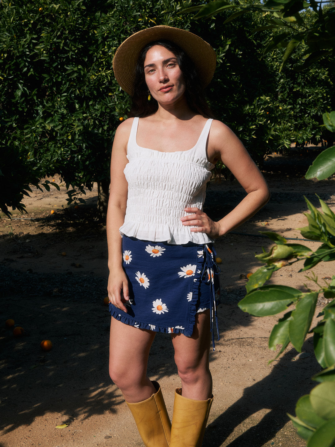 Christy Skort Navy Daisy All New
